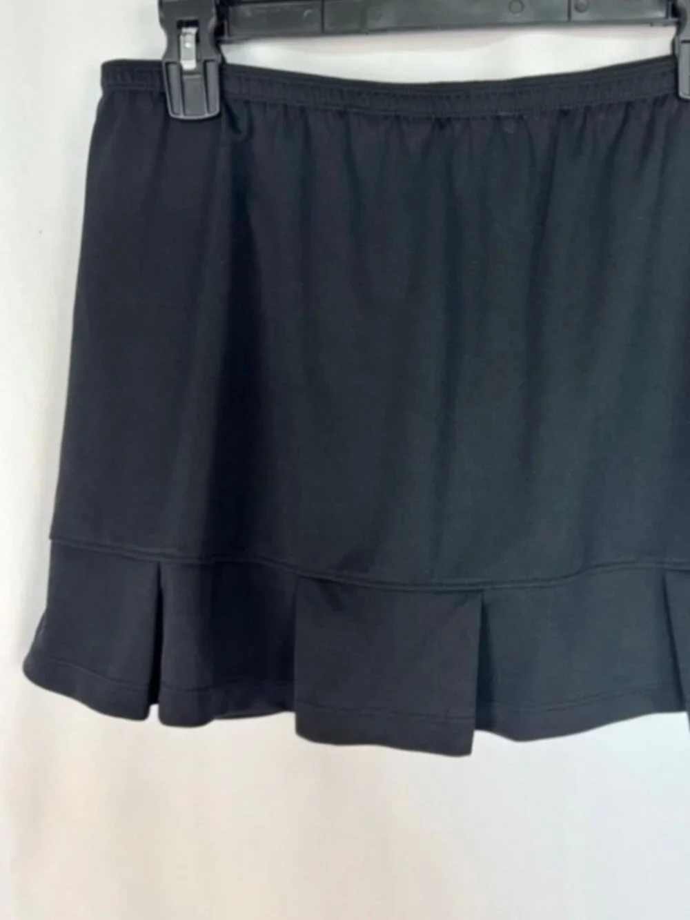 skirt skort Women’s size Large athletic black Sporty undershorts